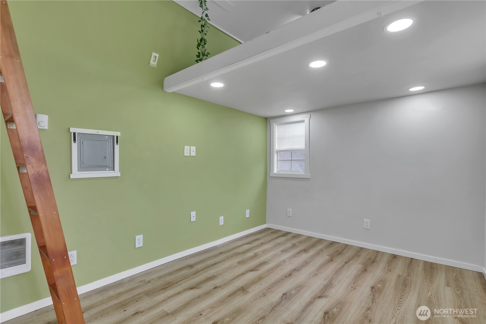 MLS #NWM2522118 image #16