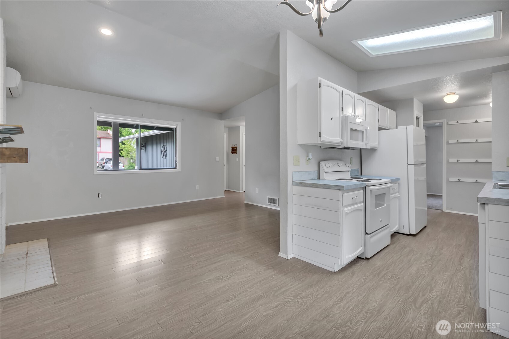 MLS #NWM2522118 image #4