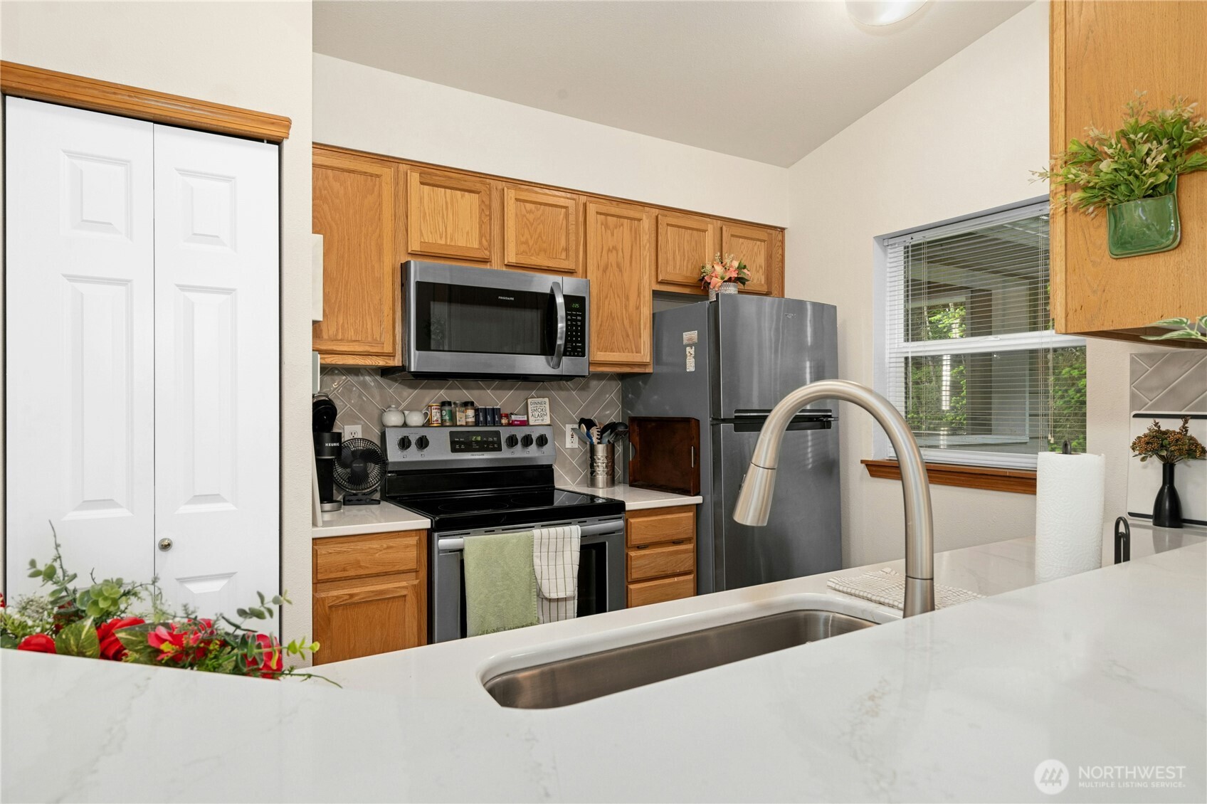 MLS #NWM2522540 image #12