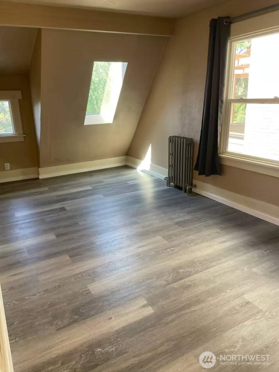 MLS #NWM2523560 image #2