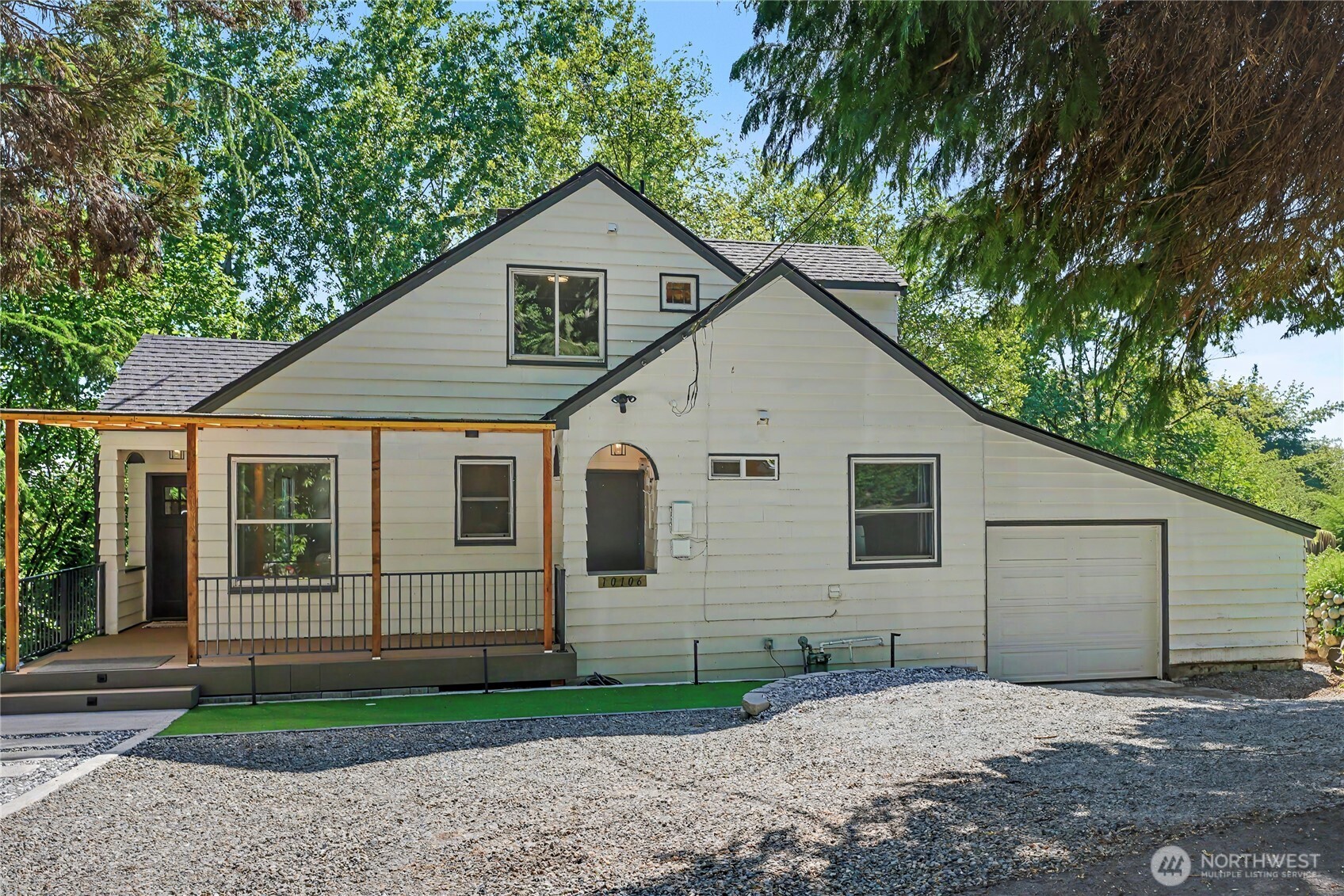 MLS #NWM2524491 image #0