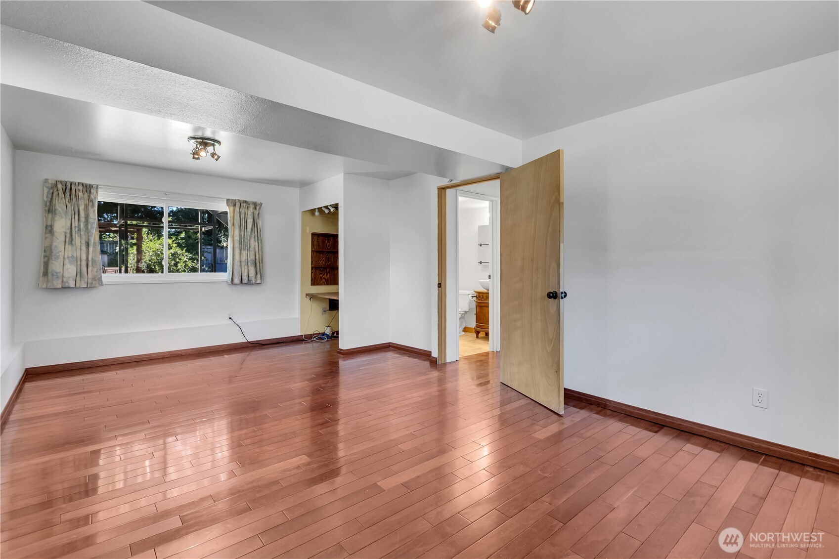 MLS #NWM2525566 image #19