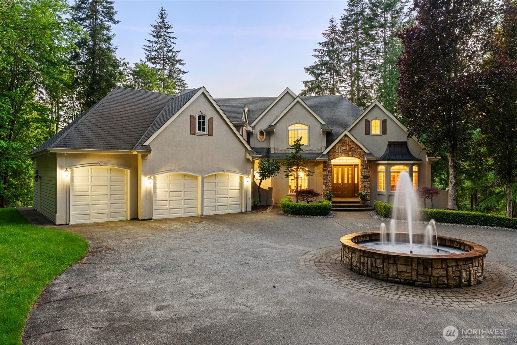 MLS #NWM2525631 image #1