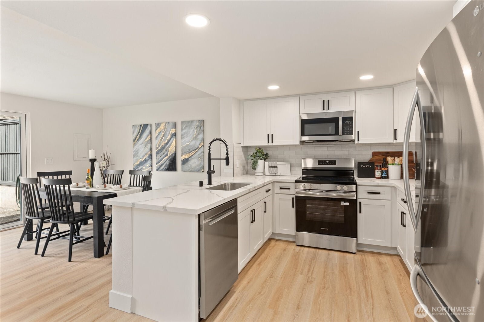 MLS #NWM2526484 image #1