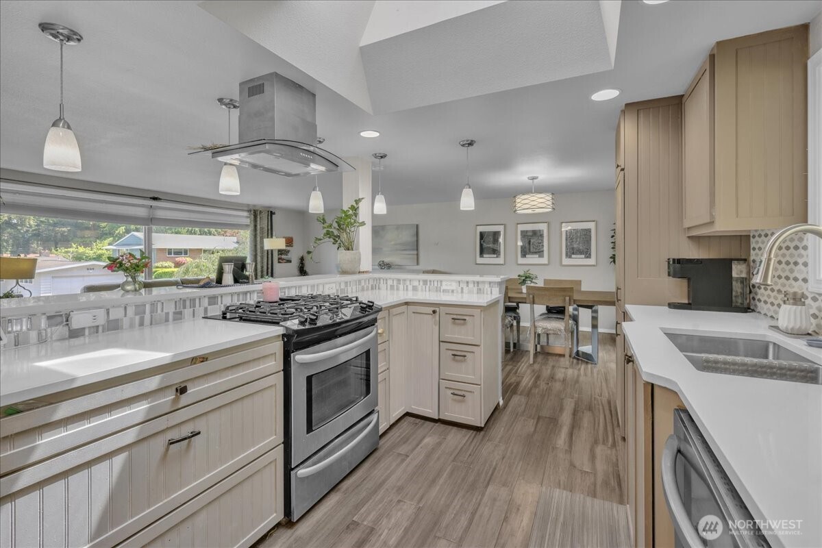 MLS #NWM2526885 image #9