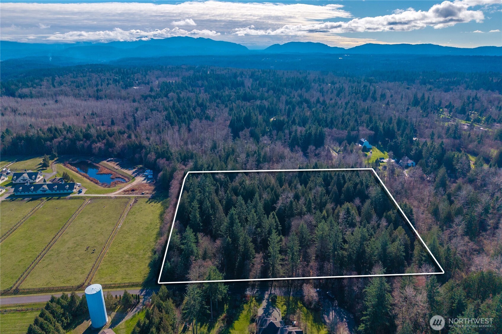 MLS #NWM2529212 image #0