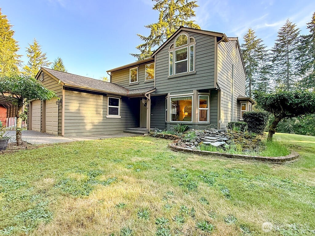 MLS #NWM2530581 image #0
