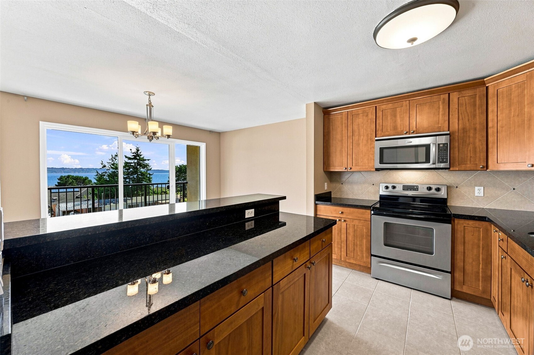 MLS #NWM2530768 image #9