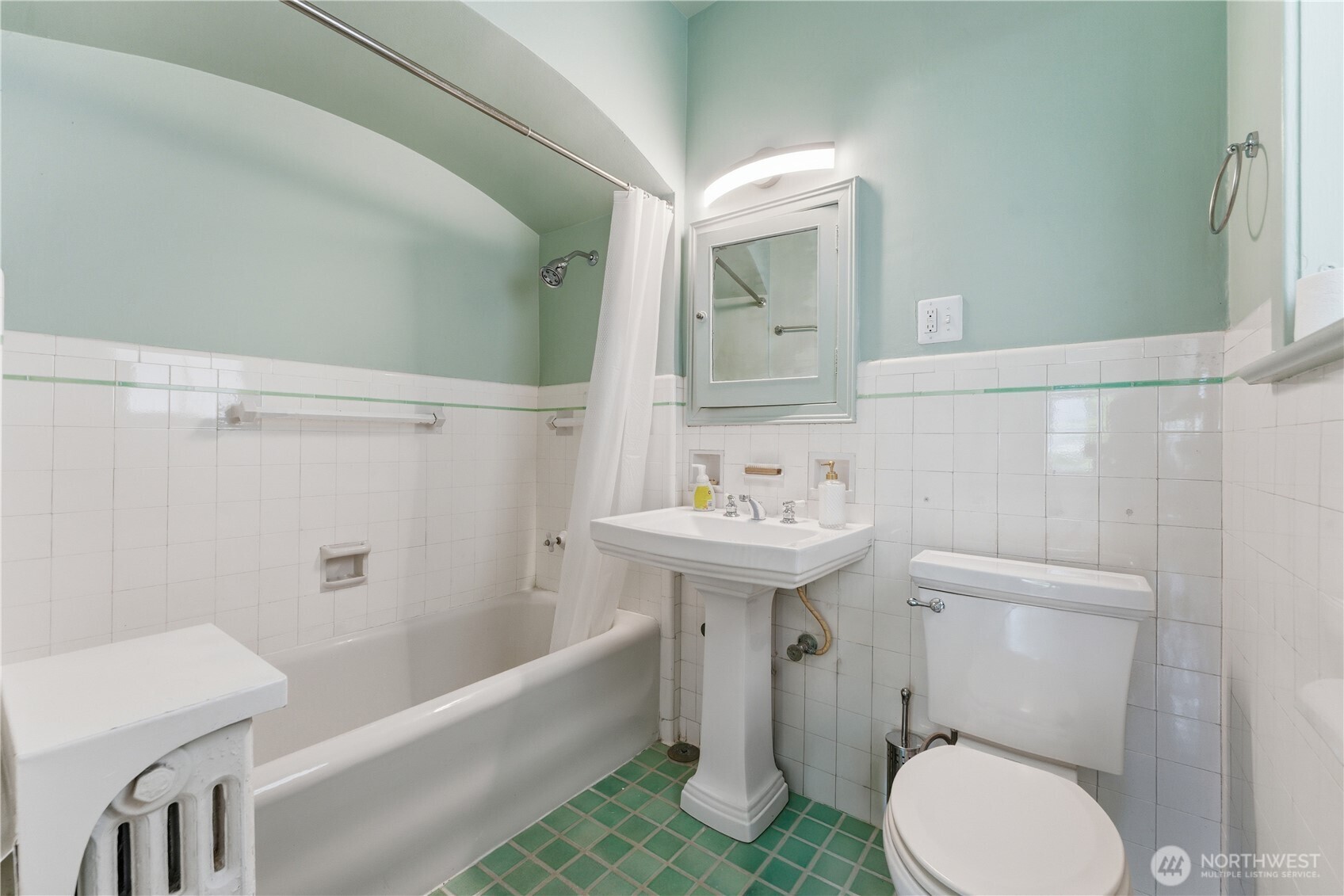 MLS #NWM2531105 image #18