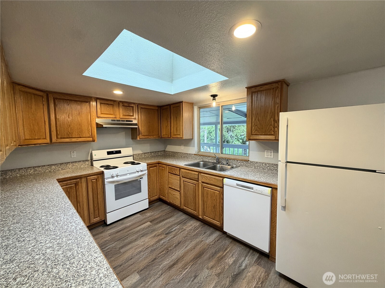 MLS #NWM2532070 image #1