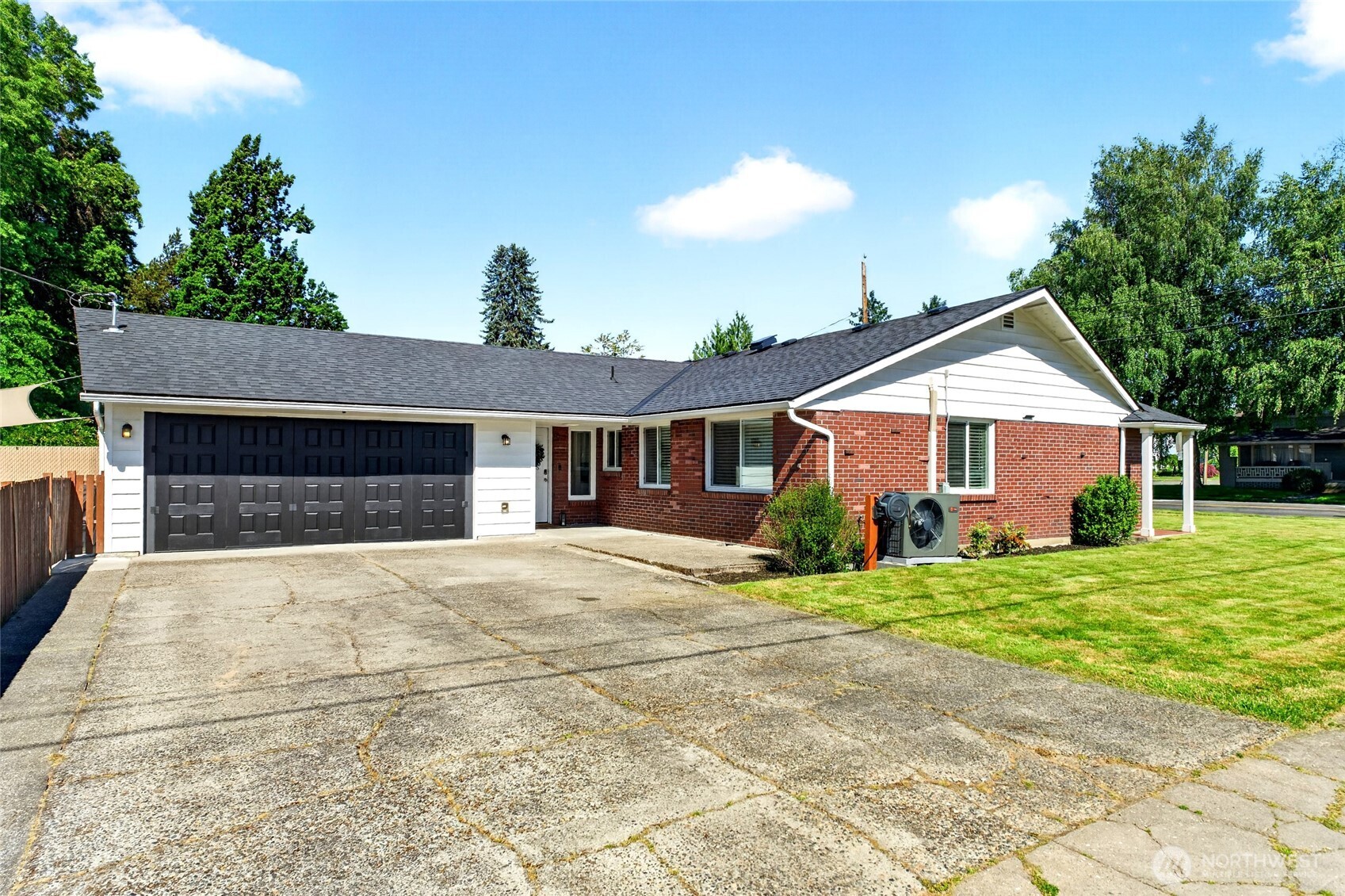 MLS #NWM2533156 image #1