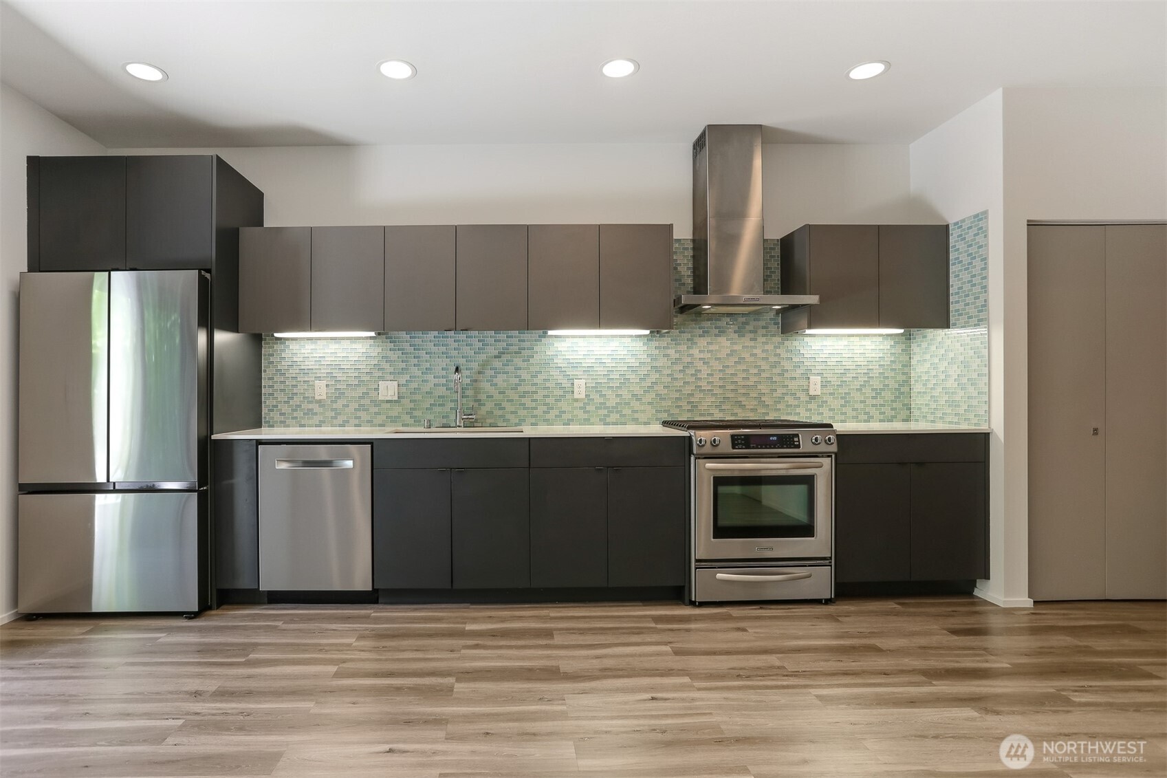 MLS #NWM2533242 image #9