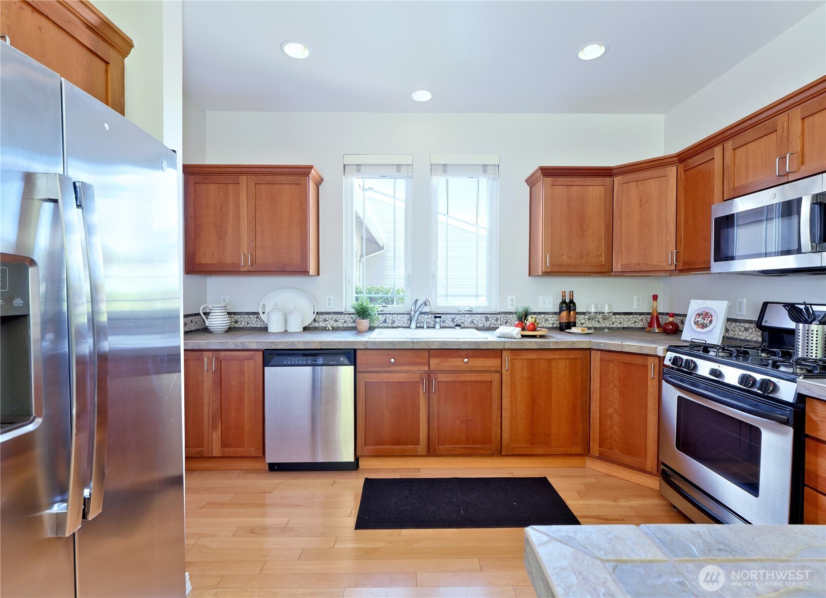 MLS #NWM2533312 image #8