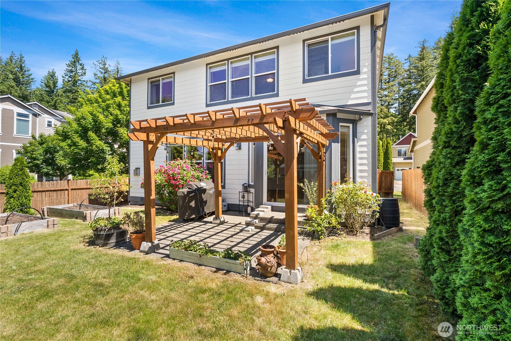 MLS #NWM2534844 image #2