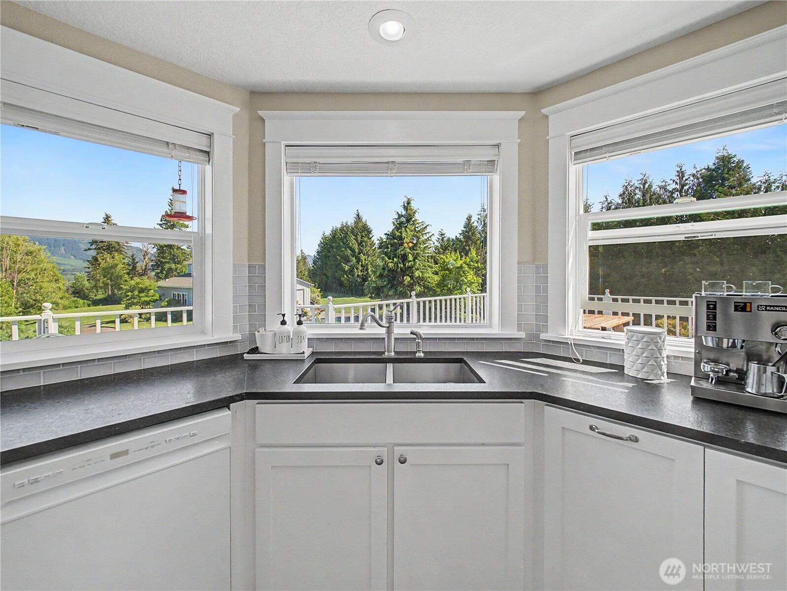 MLS #NWM2535403 image #10