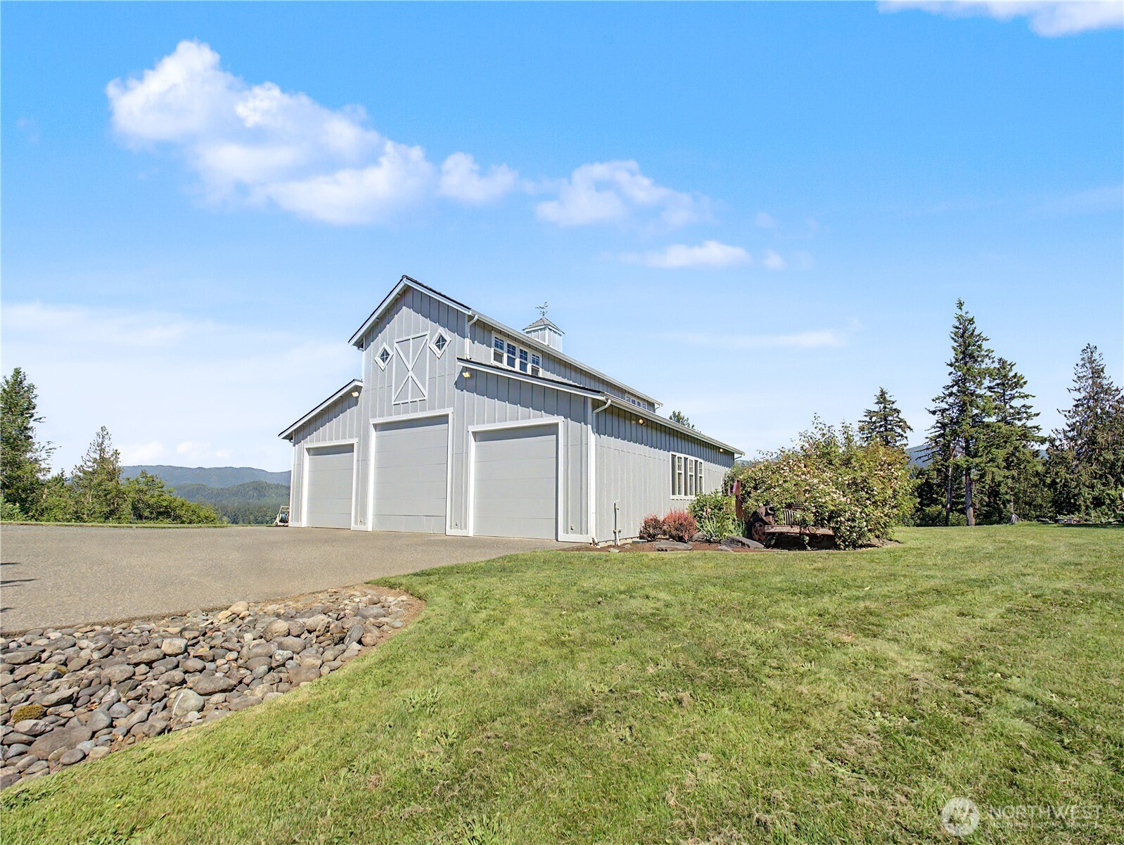 MLS #NWM2535403 image #32