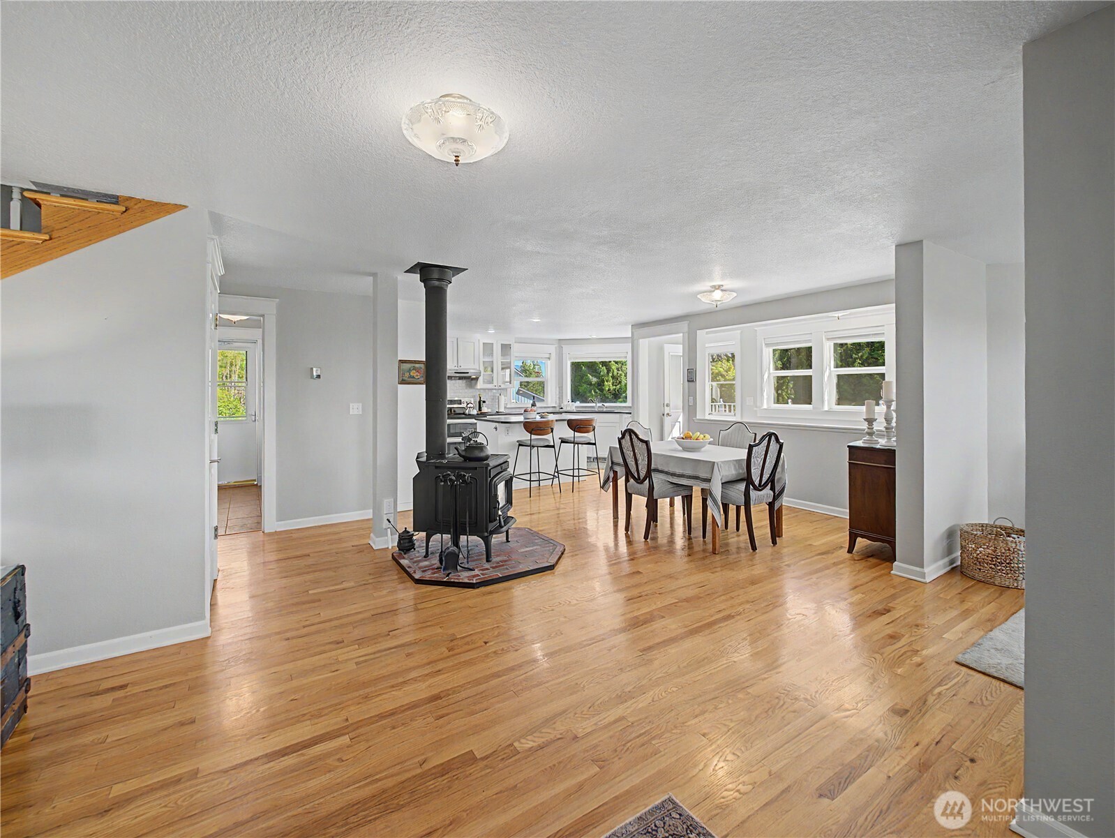 MLS #NWM2535403 image #5