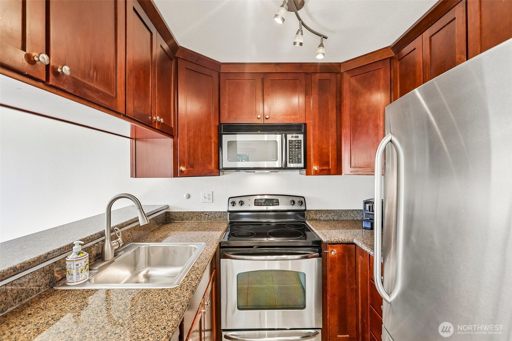 MLS #NWM2535561 image #15