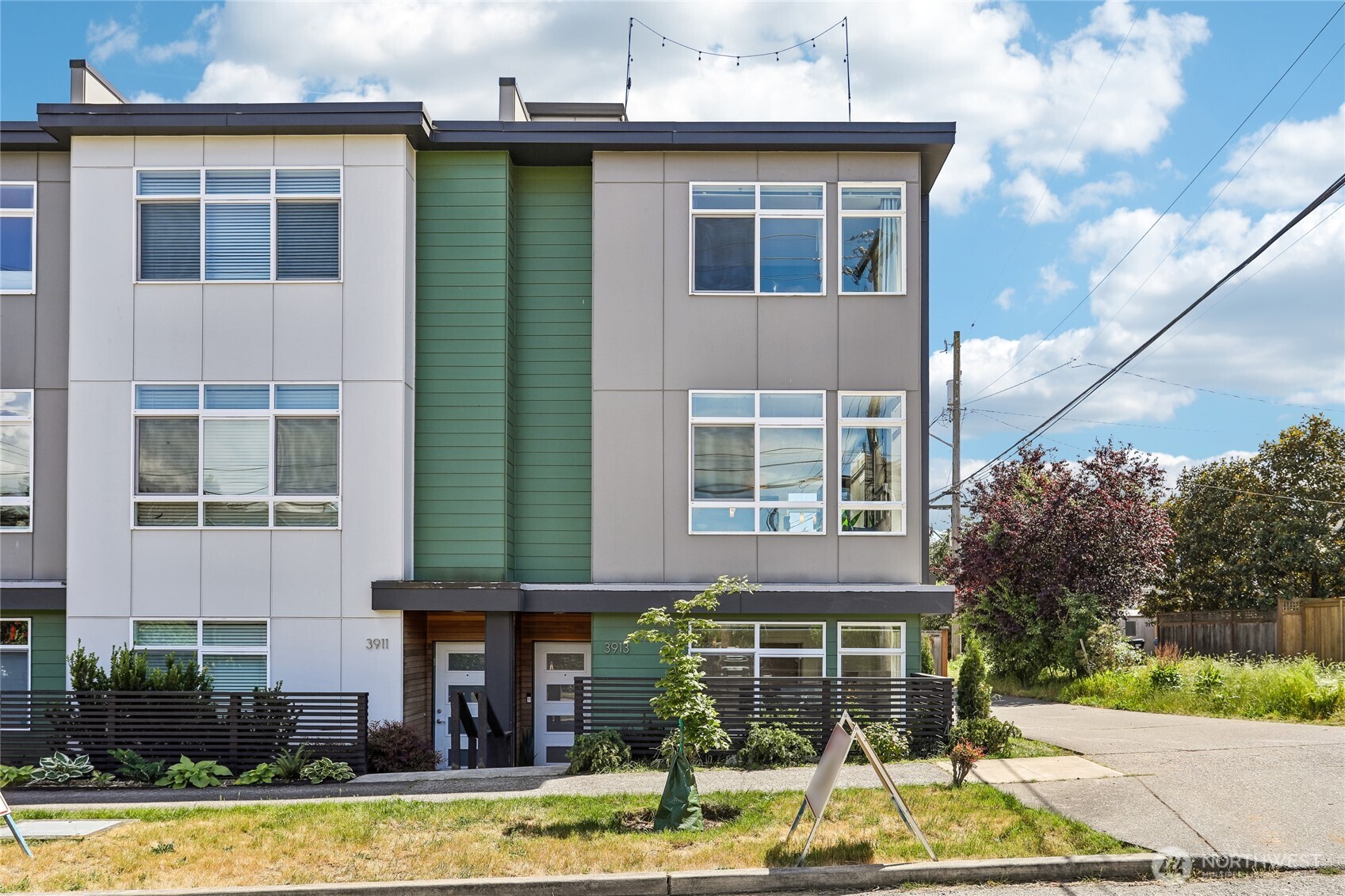 MLS #NWM2535576 image #0