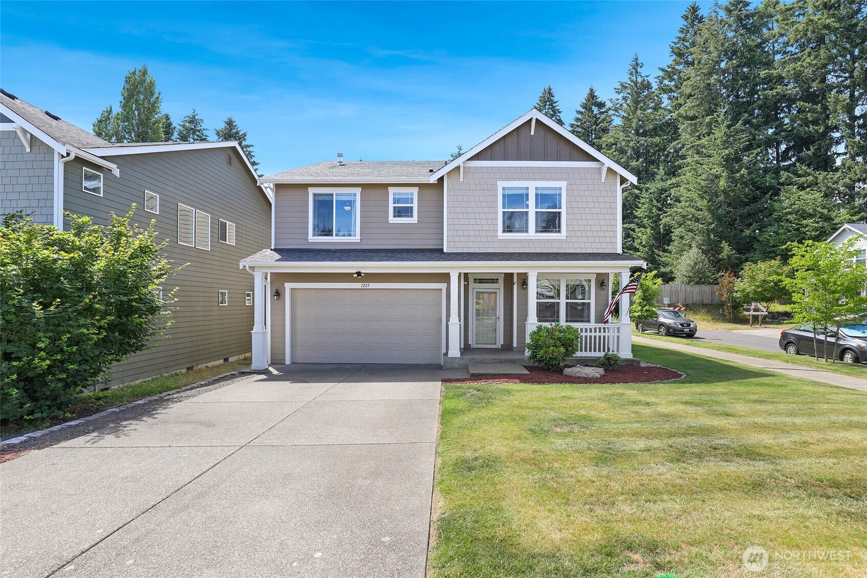 MLS #NWM2539102 image #0