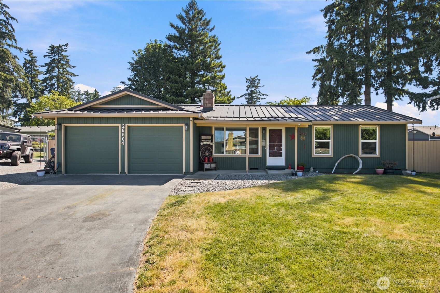 MLS #NWM2539514 image #0