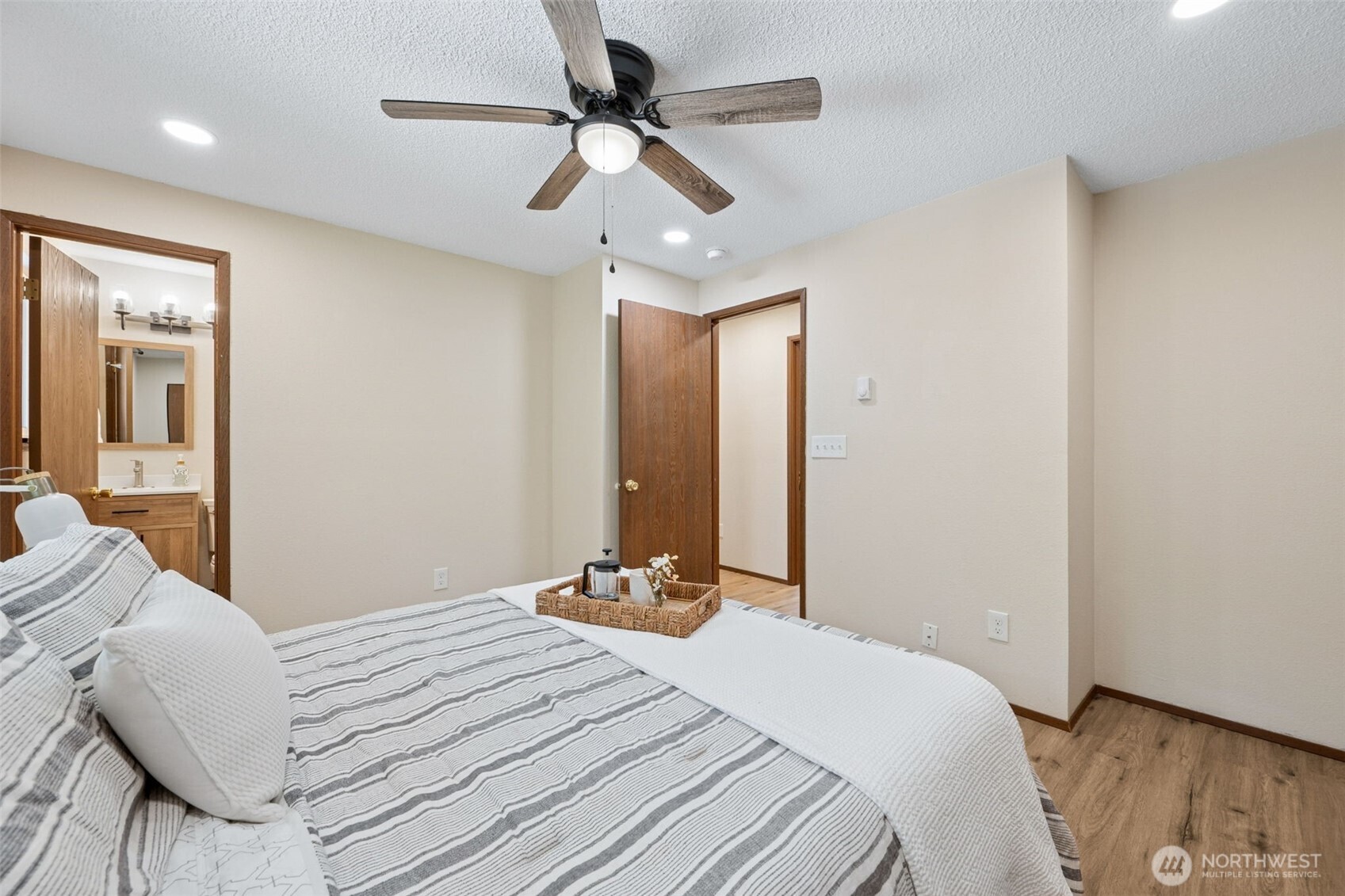 MLS #NWM2539857 image #8