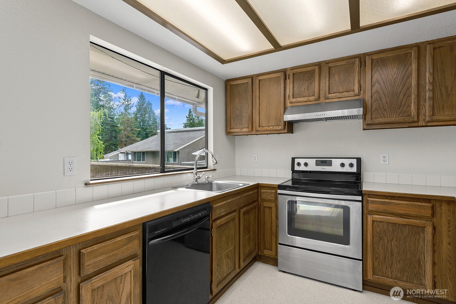 MLS #NWM2540376 image #13