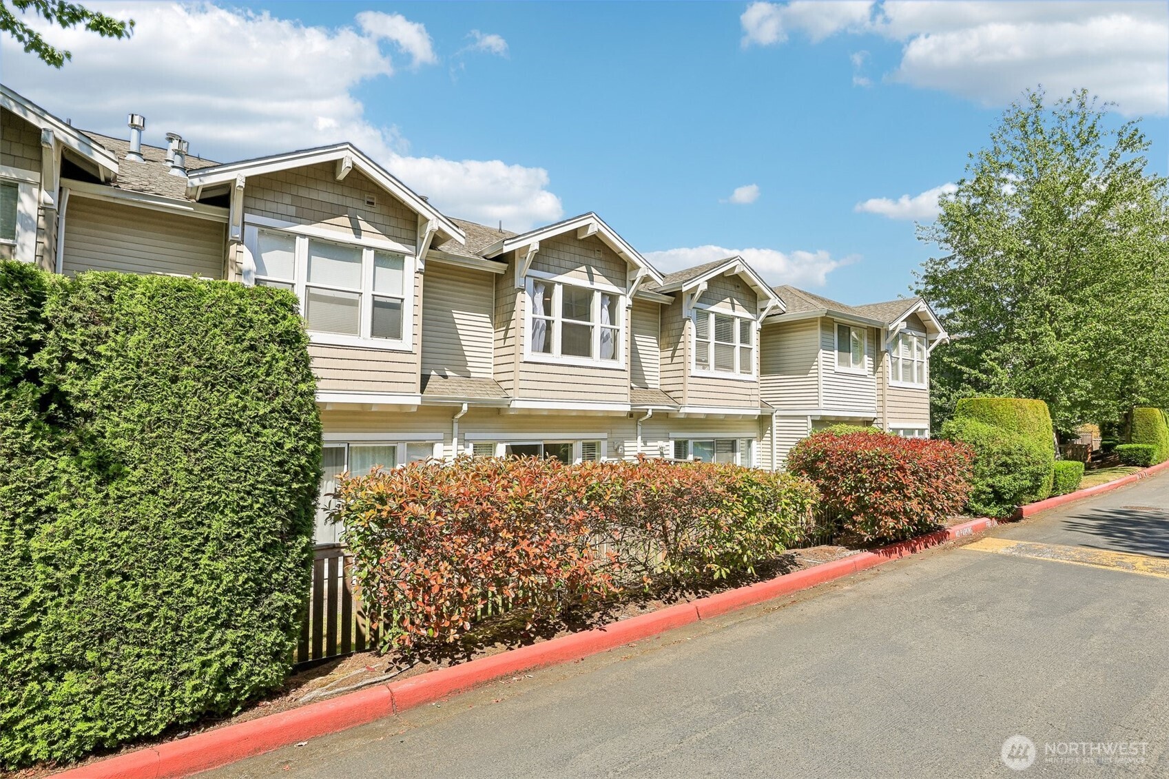 MLS #NWM2541529 image #0