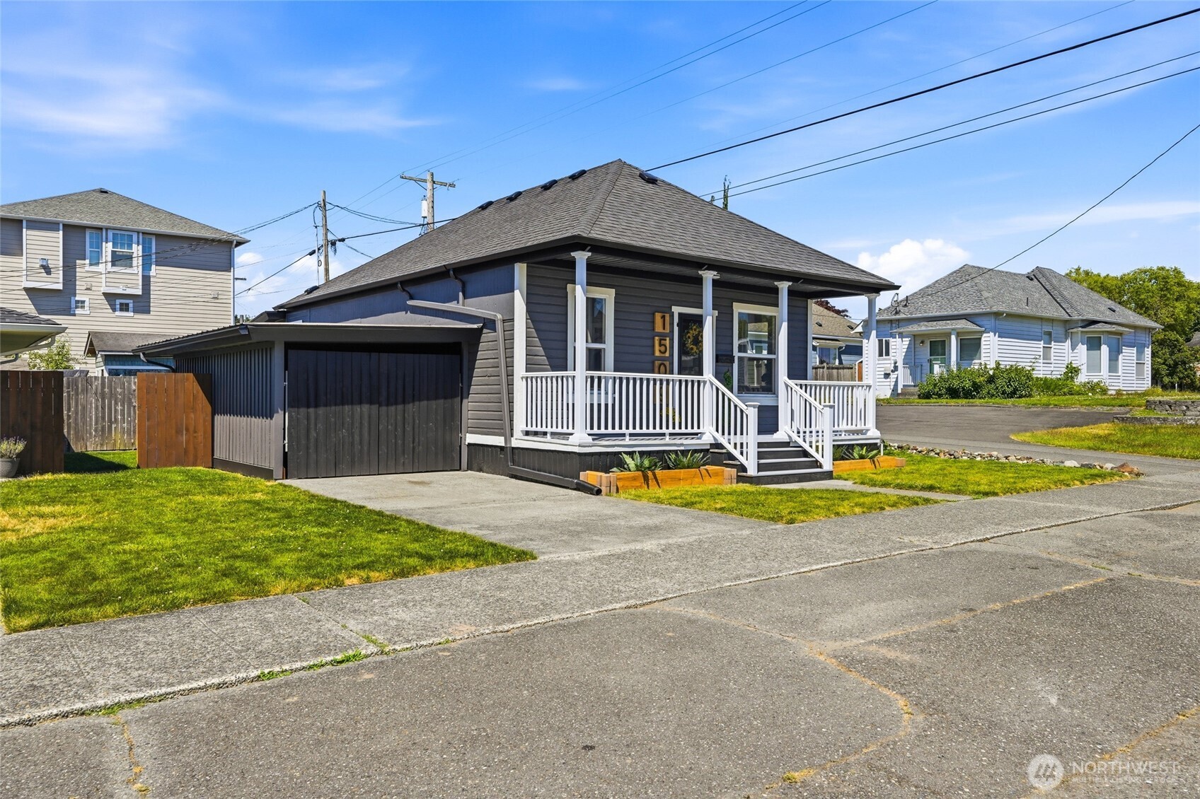 MLS #NWM2542548 image #0