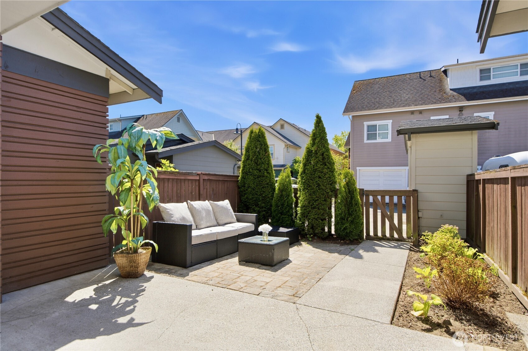 MLS #NWM2542888 image #11