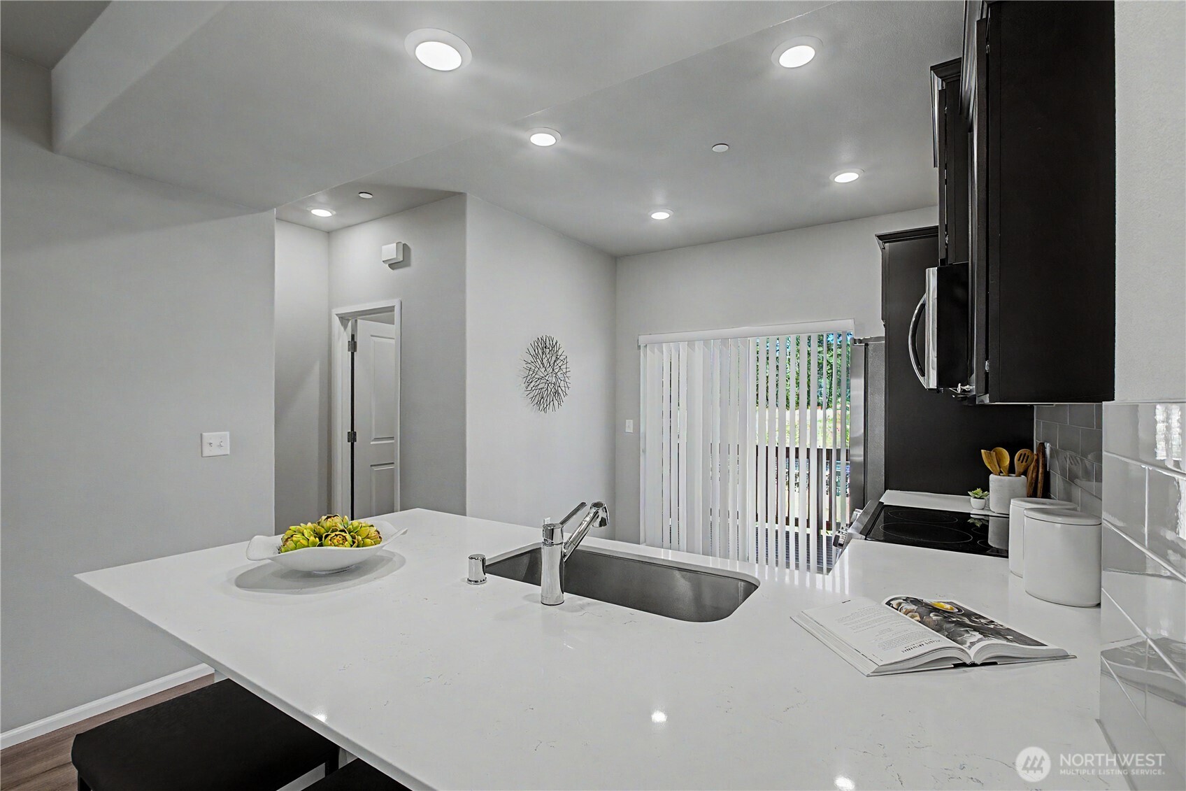 MLS #NWM2544103 image #15