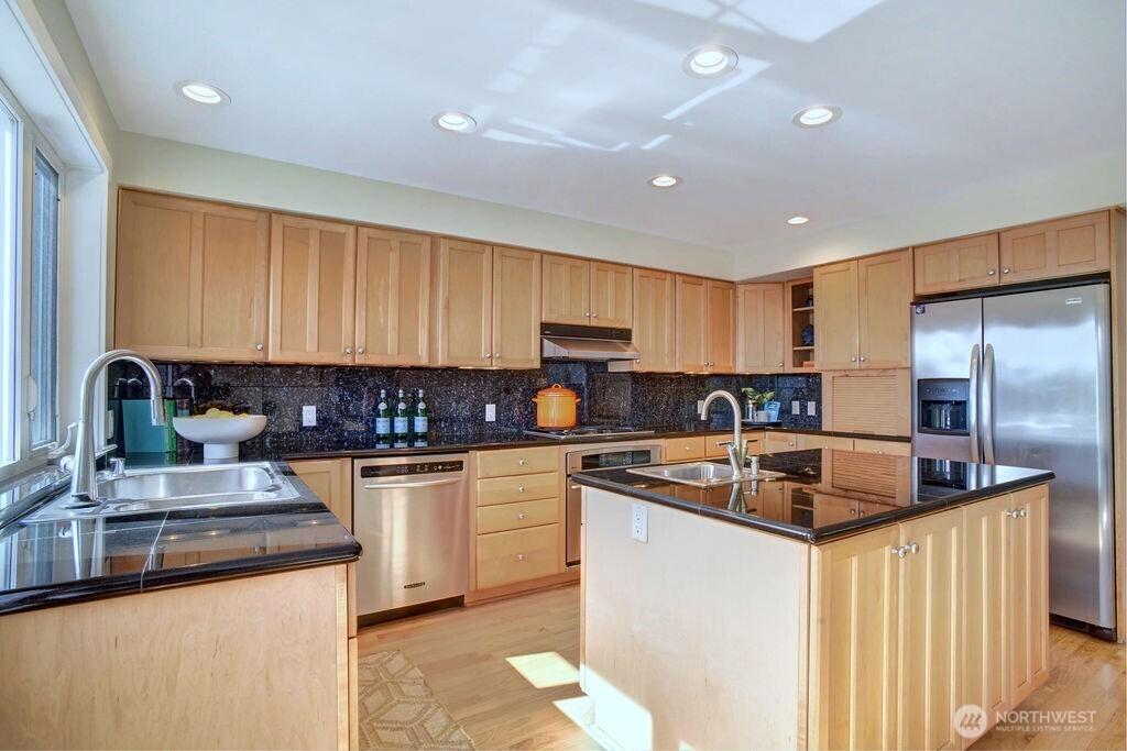 MLS #NWM2544300 image #2