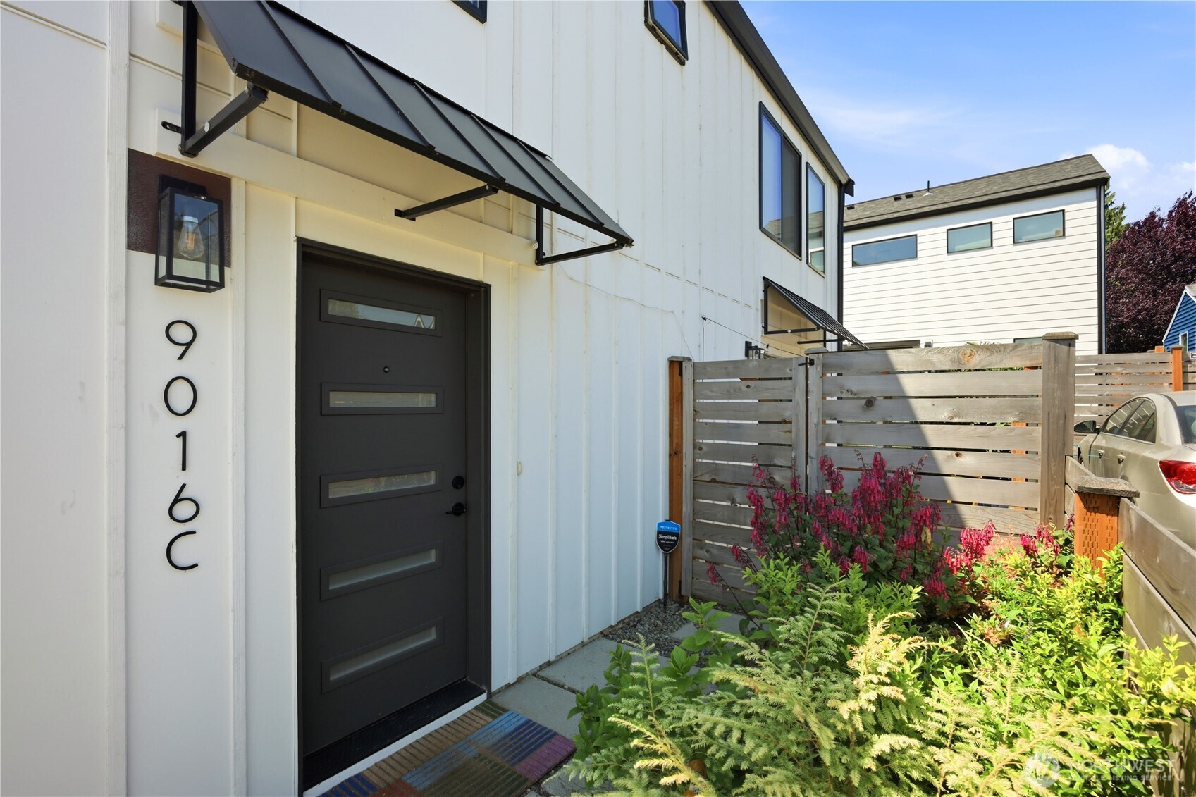 MLS #NWM2544384 image #1