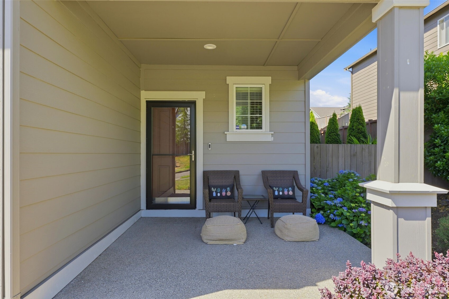 MLS #NWM2545604 image #1
