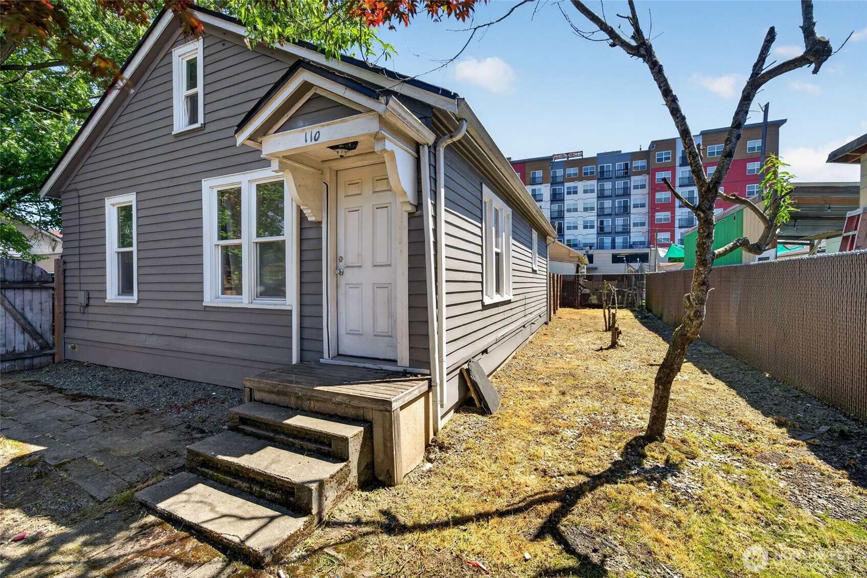 MLS #NWM2545703 image #1