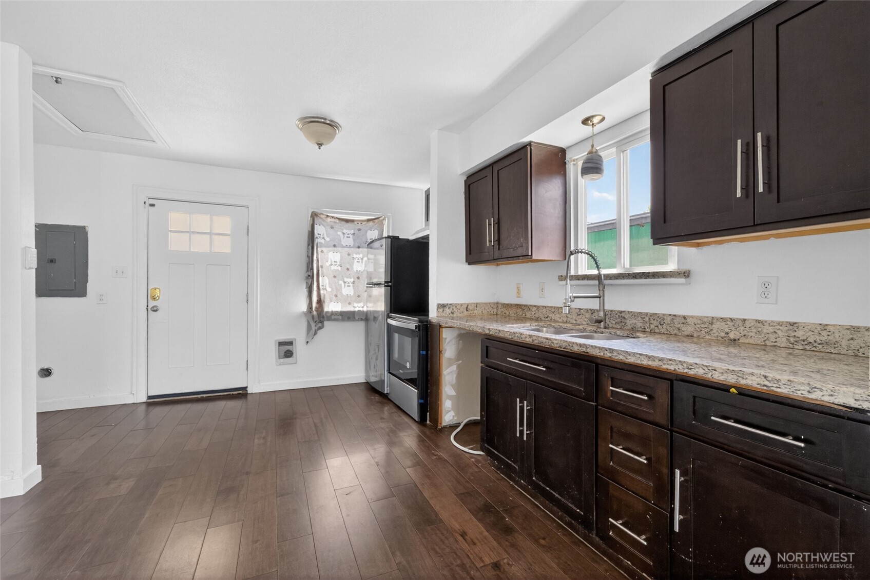 MLS #NWM2545703 image #5
