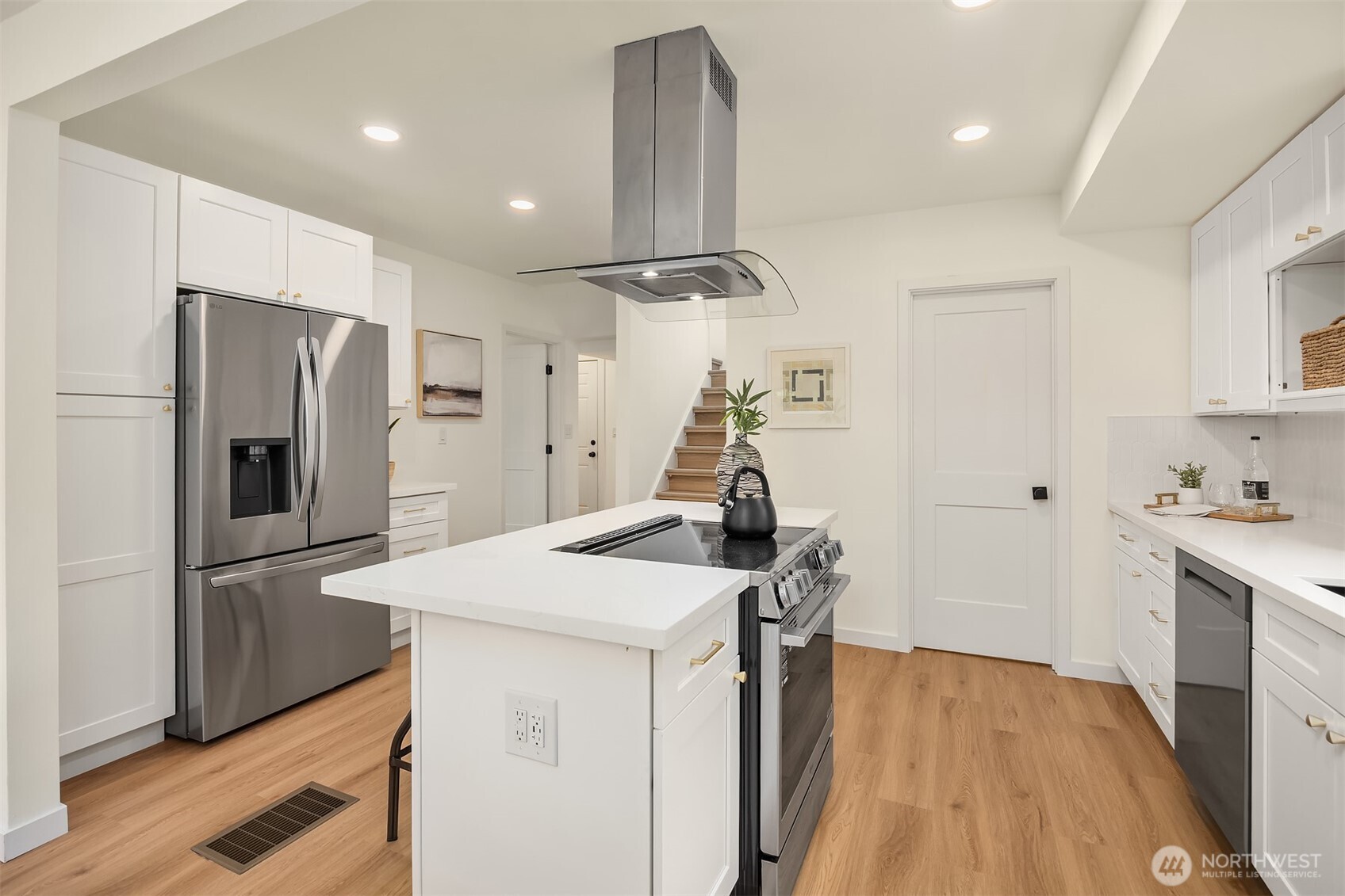 MLS #NWM2546665 image #3