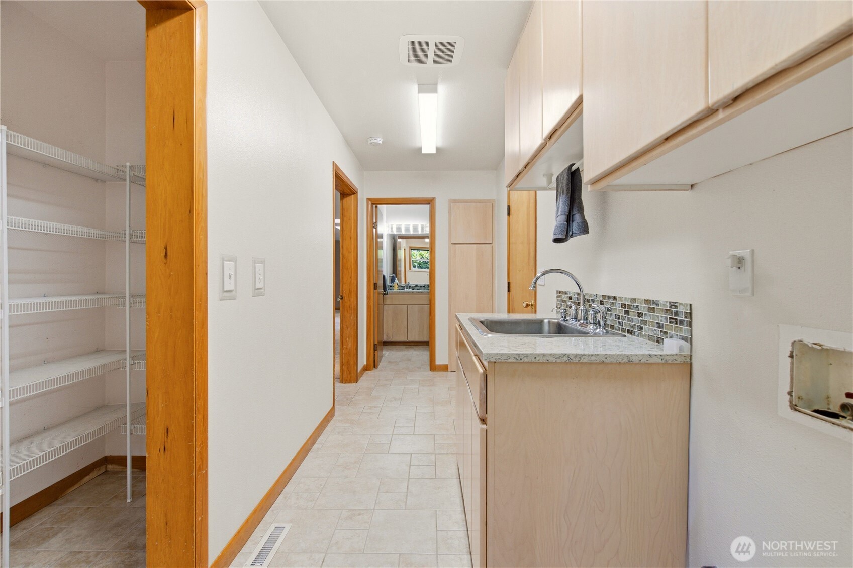 MLS #NWM2546772 image #24