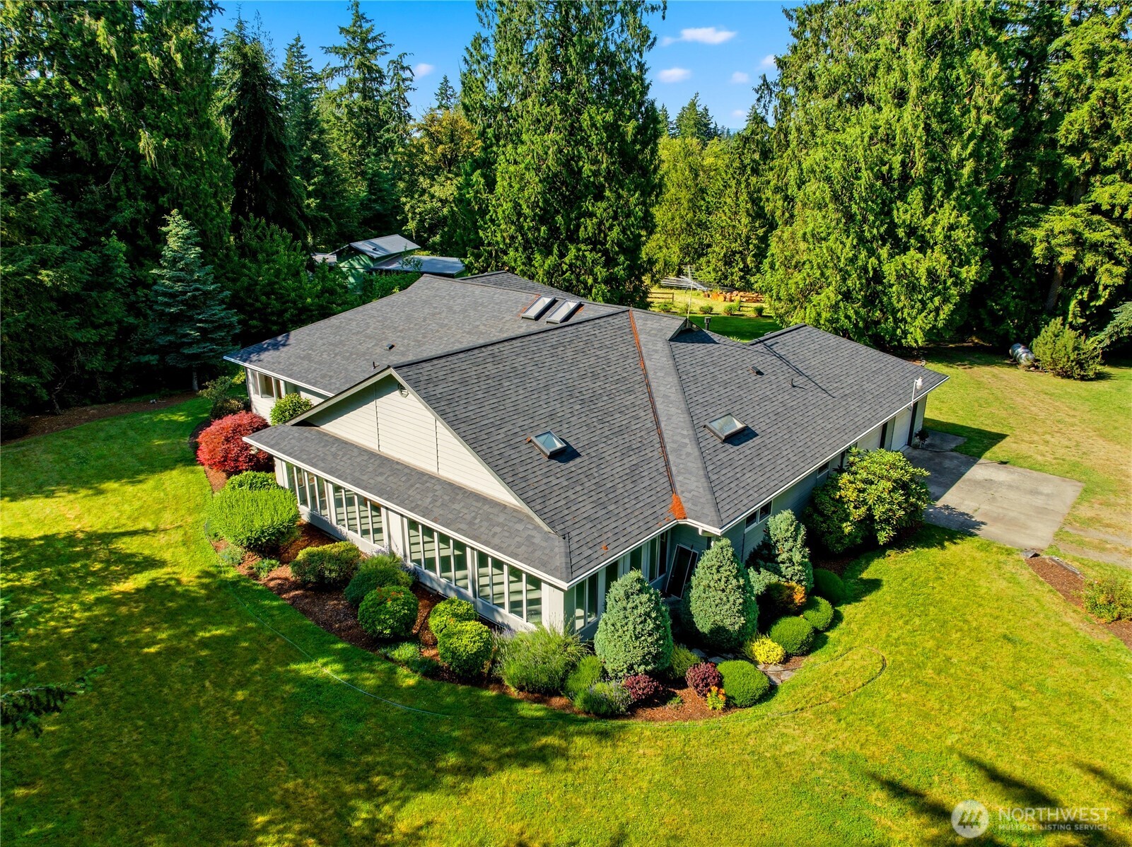 MLS #NWM2546772 image #3