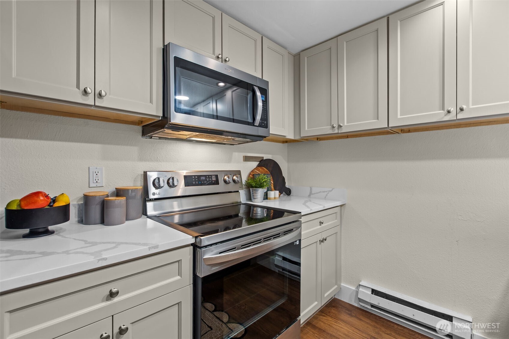 MLS #NWM2547092 image #9
