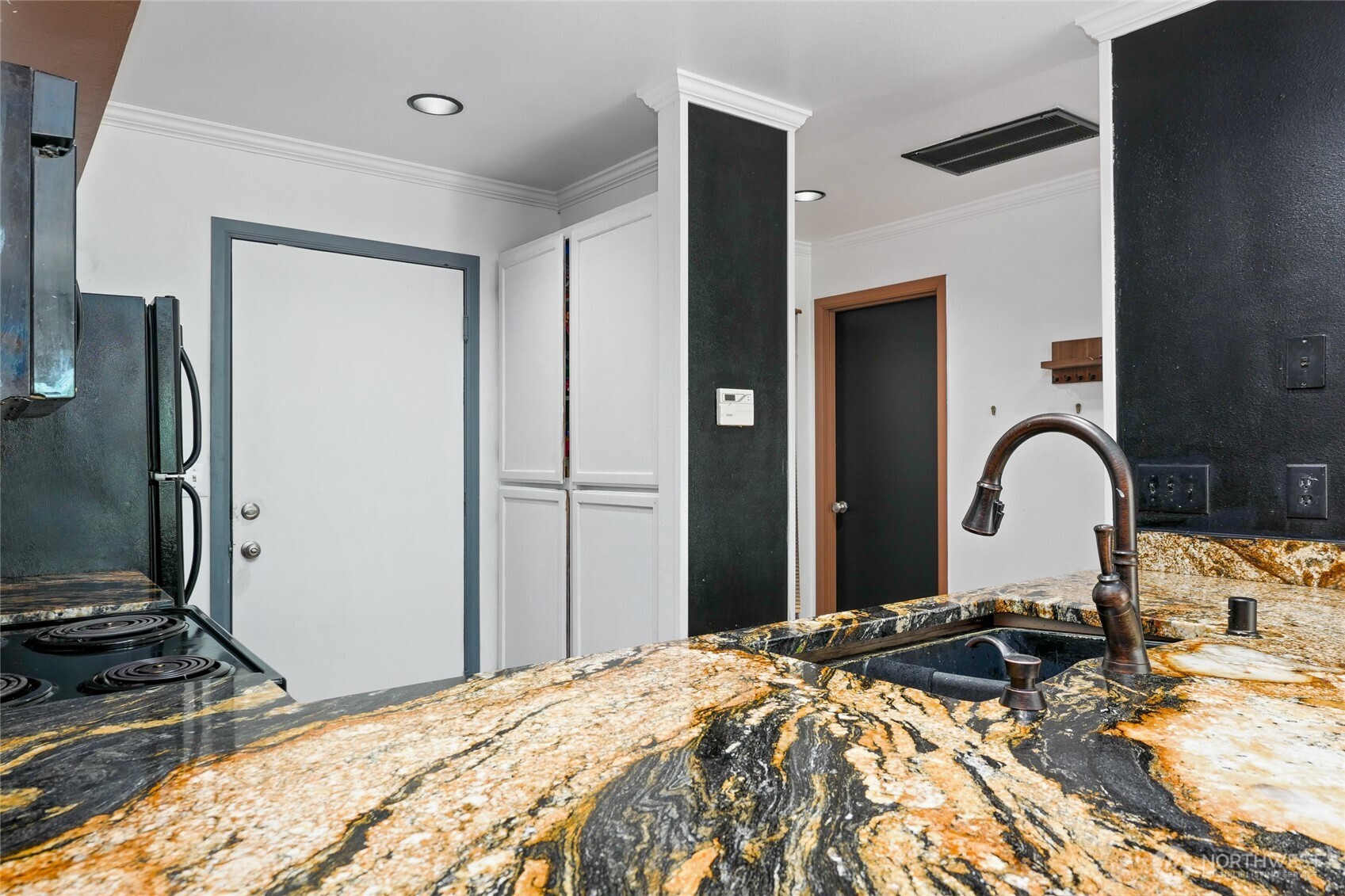 MLS #NWM2547204 image #8