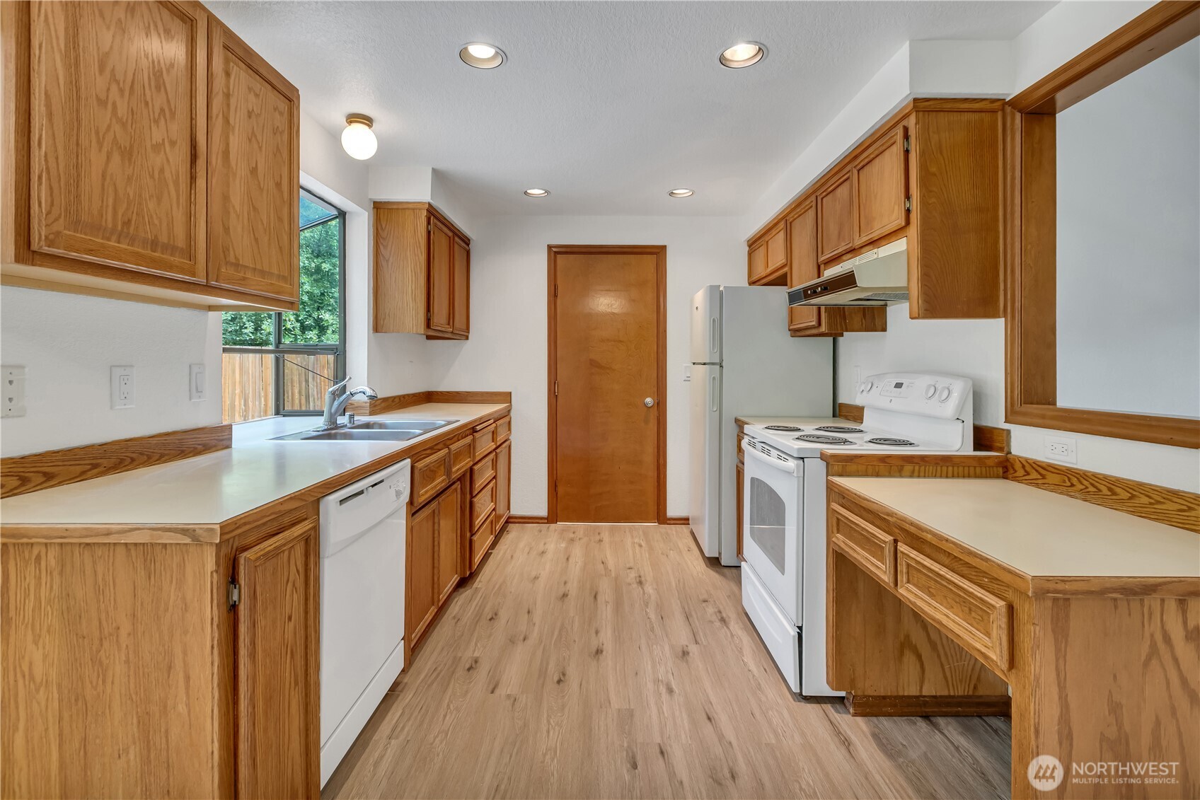MLS #NWM2547948 image #9