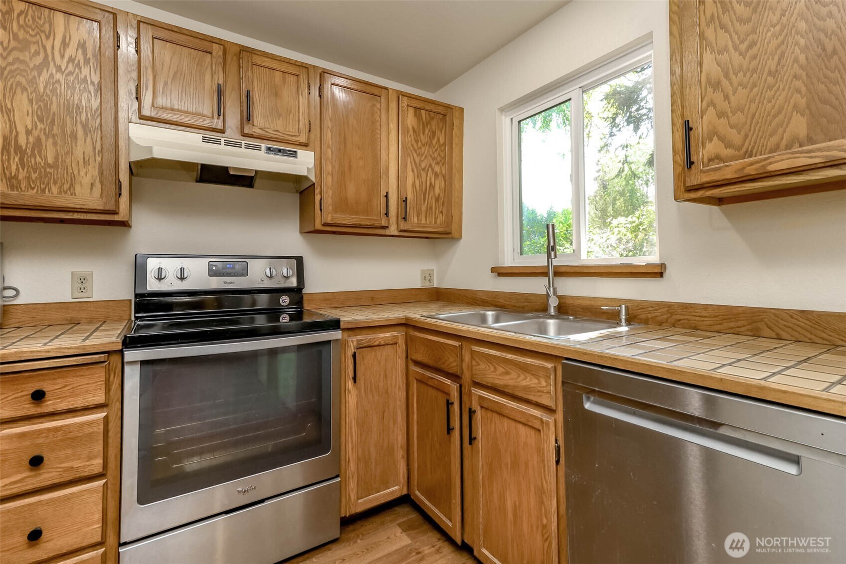 MLS #NWM2548153 image #9