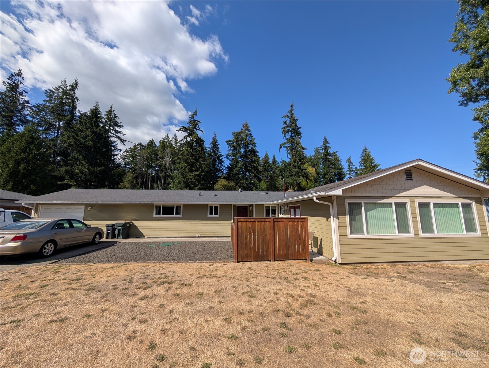 MLS #NWM2548645 image #0