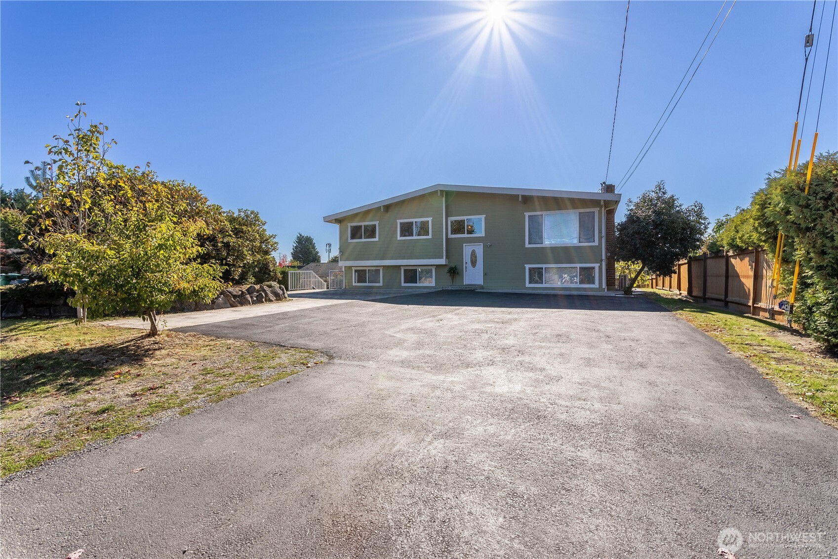 MLS #NWM2548684 image #30