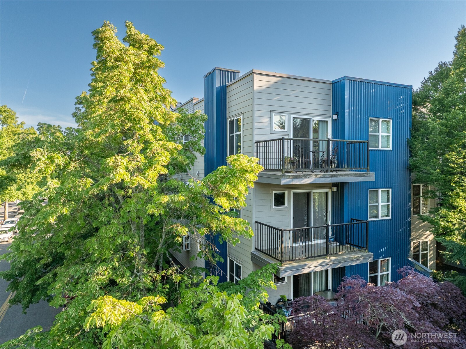 MLS #NWM2549552 image #0