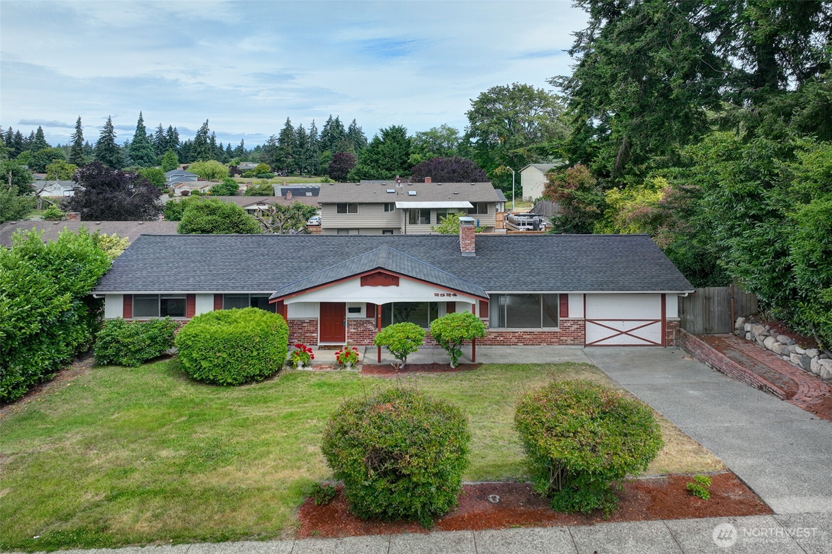 MLS #NWM2549978 image #0