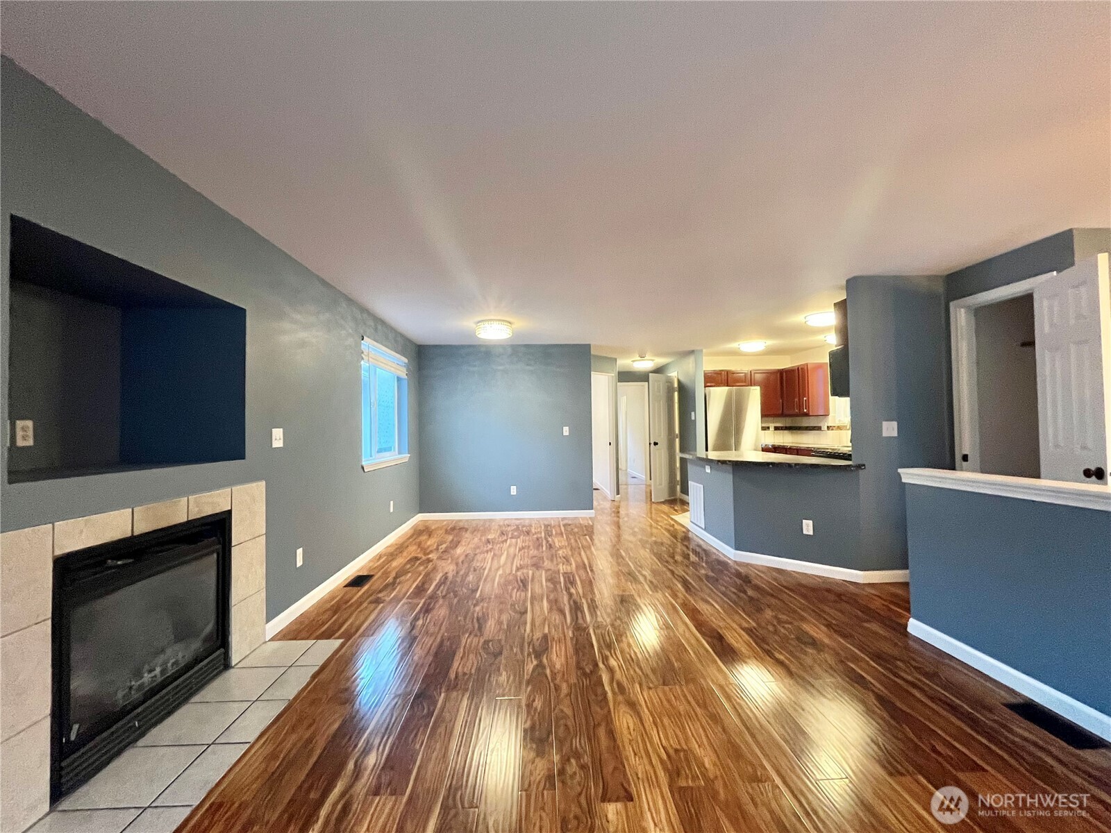 MLS #NWM2550201 image #4