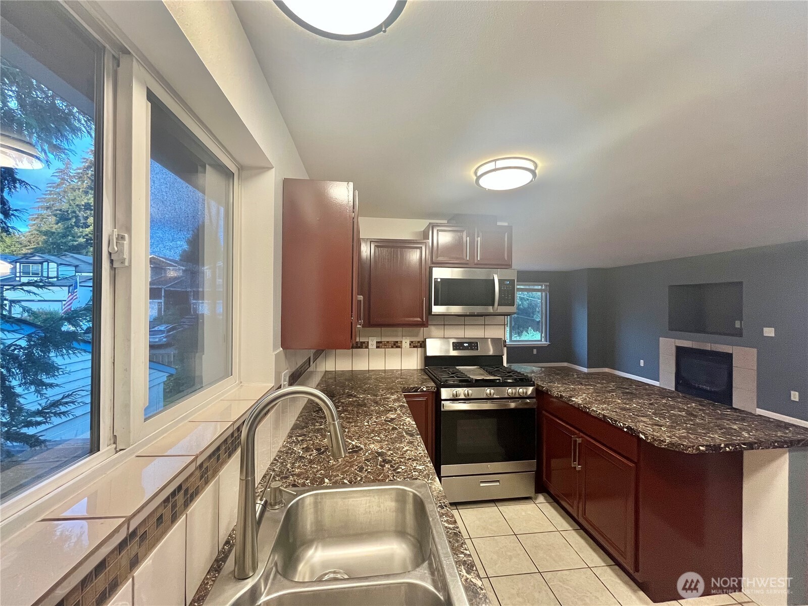 MLS #NWM2550201 image #7