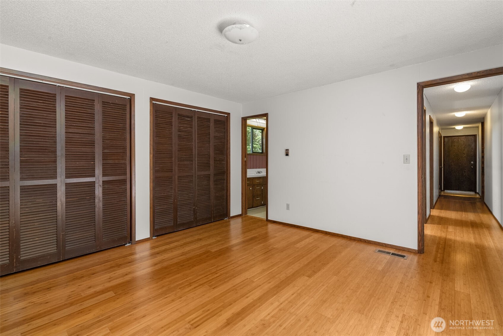 MLS #NWM2550305 image #18